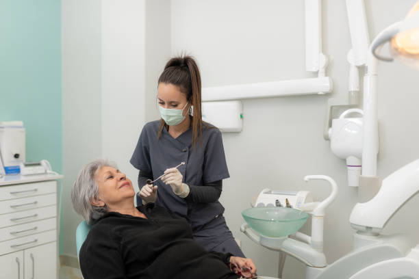 Best Emergency Dentist for Knocked-Out Tooth in Bourbon, MO